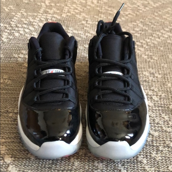 Air Jordan 11 Retro Black Infrared 23 Low